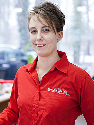 Jeanine  Hubrich / Abteilung Service
